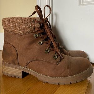 Women’s Lace-up Sweater Boots | size 8.5 (runs small)